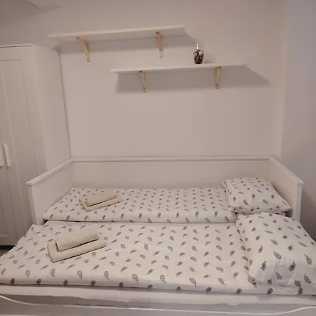 Apartma *